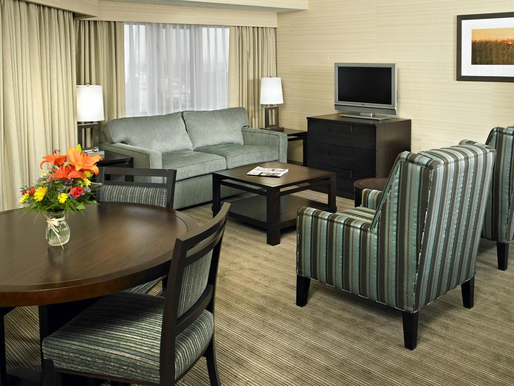 Delta By Marriott Downtown 3*