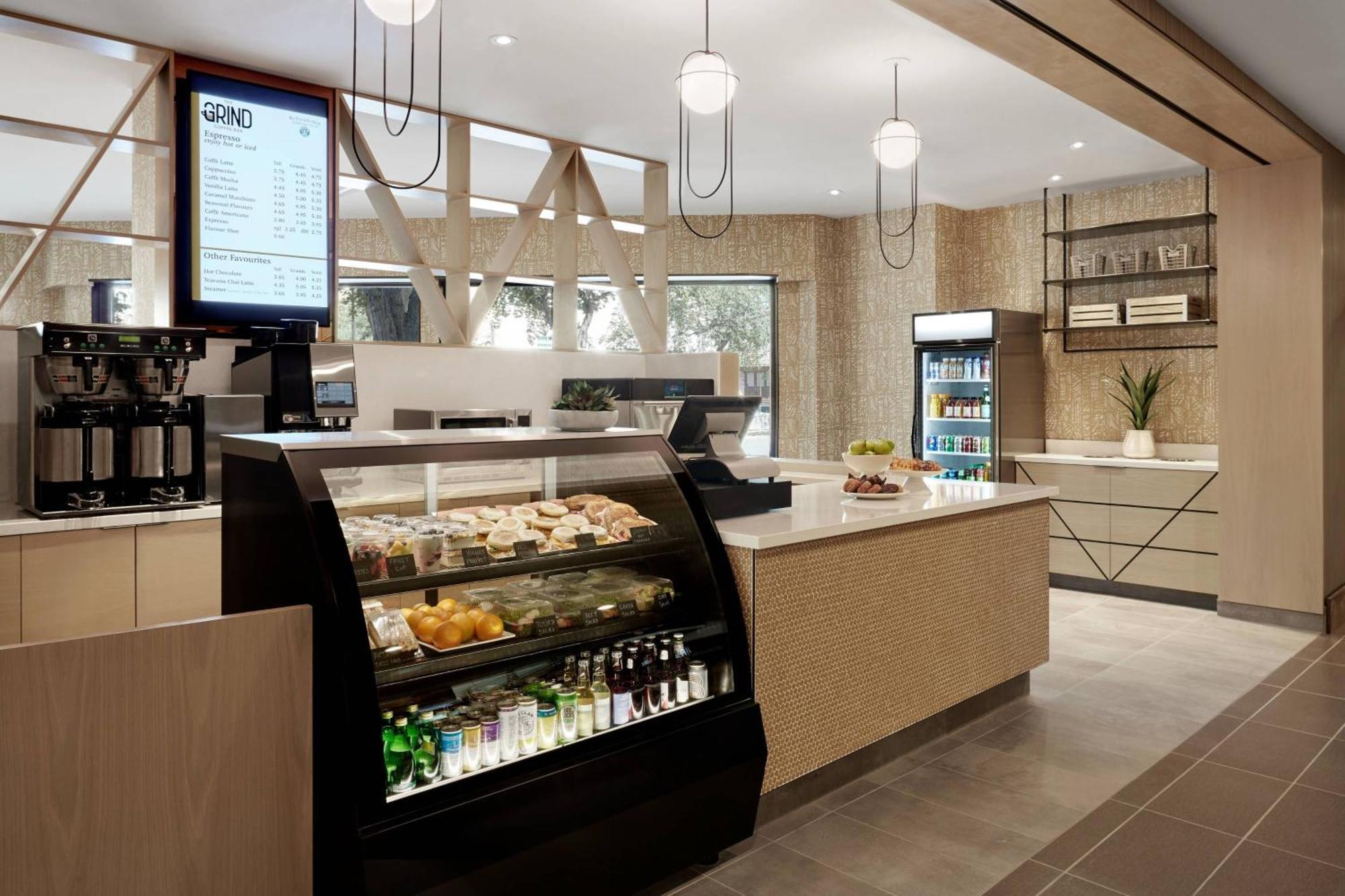 Delta By Marriott Downtown Hotel 3*